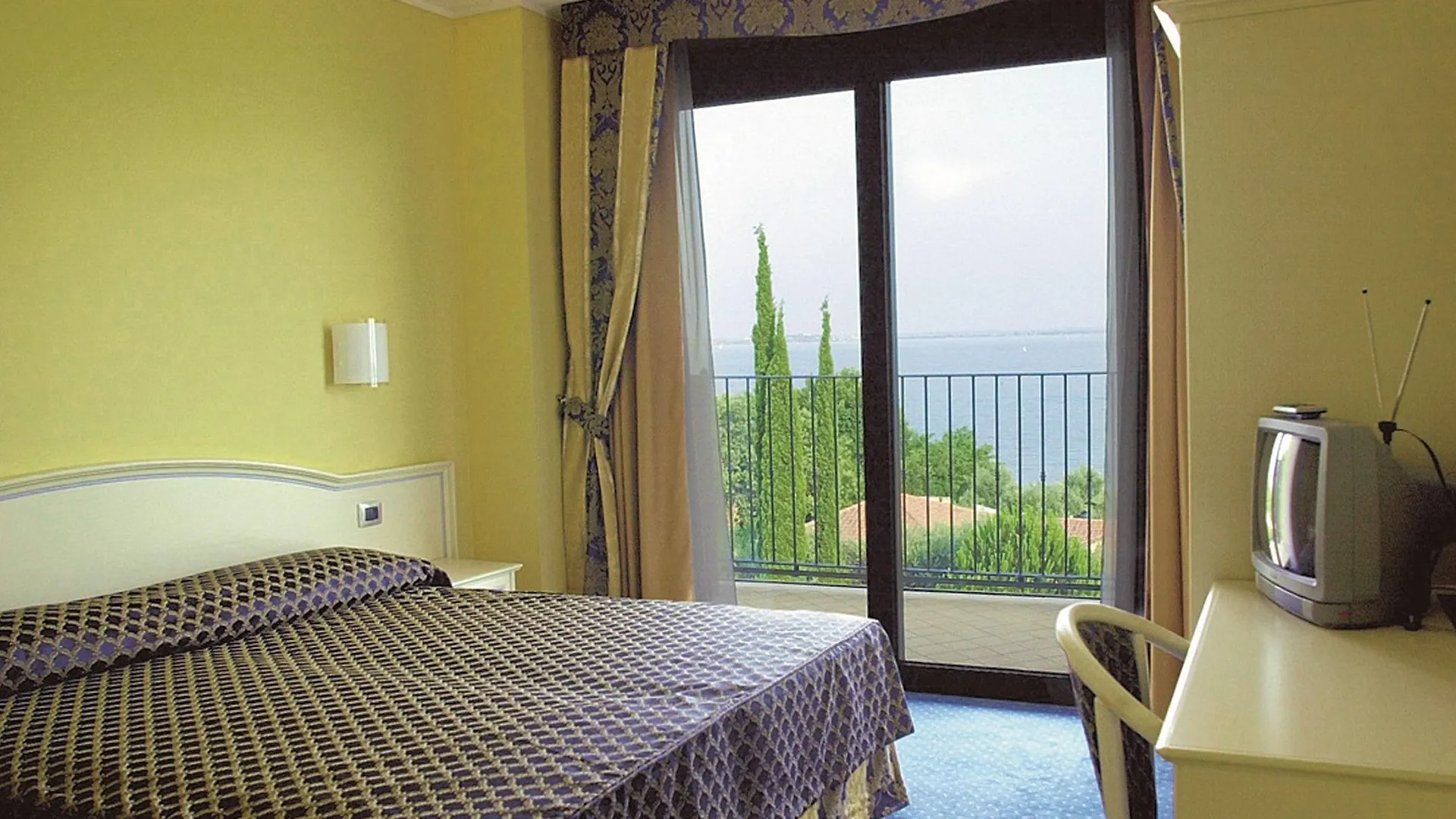 Ahg Riva Del Sole Hotel - Adults Only Moniga del Garda