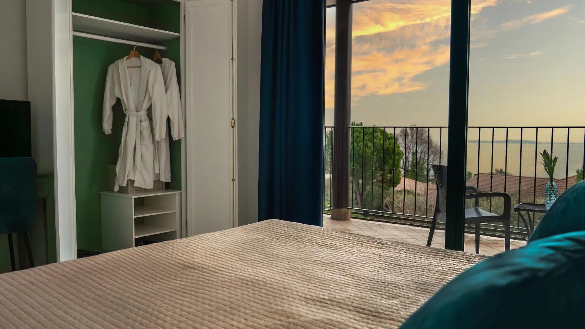 Ahg Riva Del Sole Hotel - Adults Only Moniga del Garda