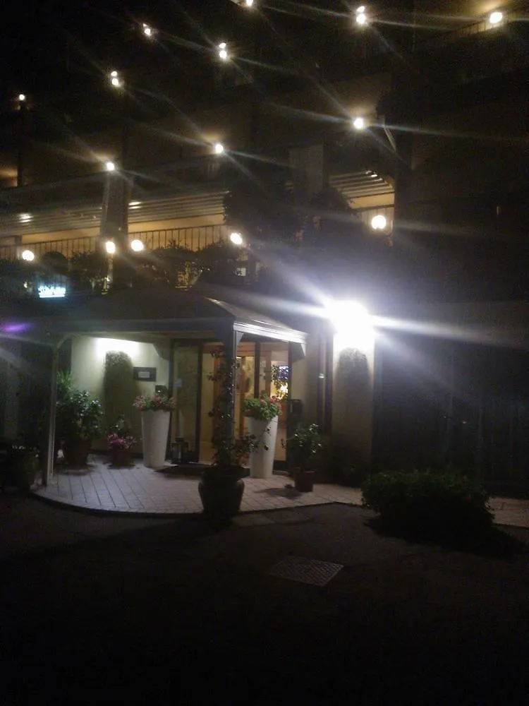Ahg Riva Del Sole Hotel - Adults Only Moniga del Garda Italy