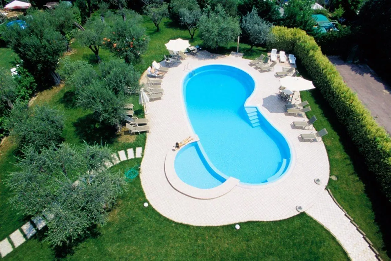 Hotel Riva Del Sole Moniga del Garda 4*,